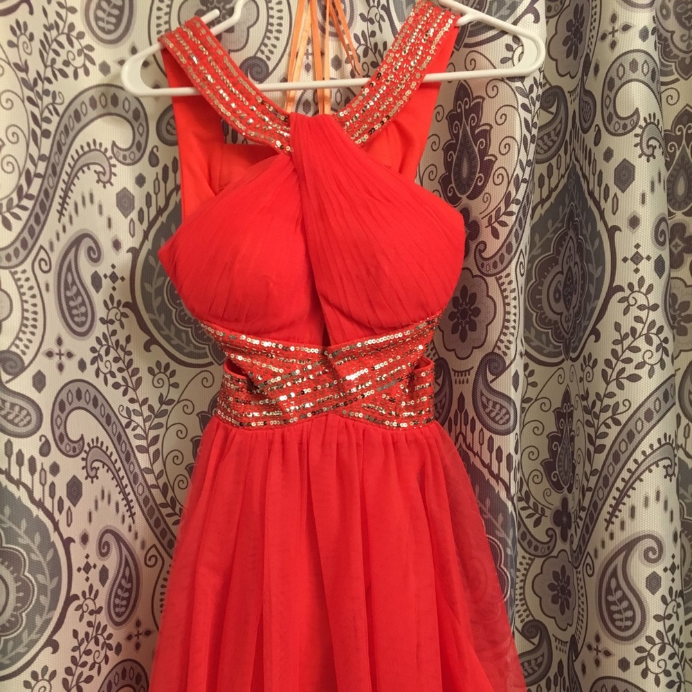 Hot pink prom dress!